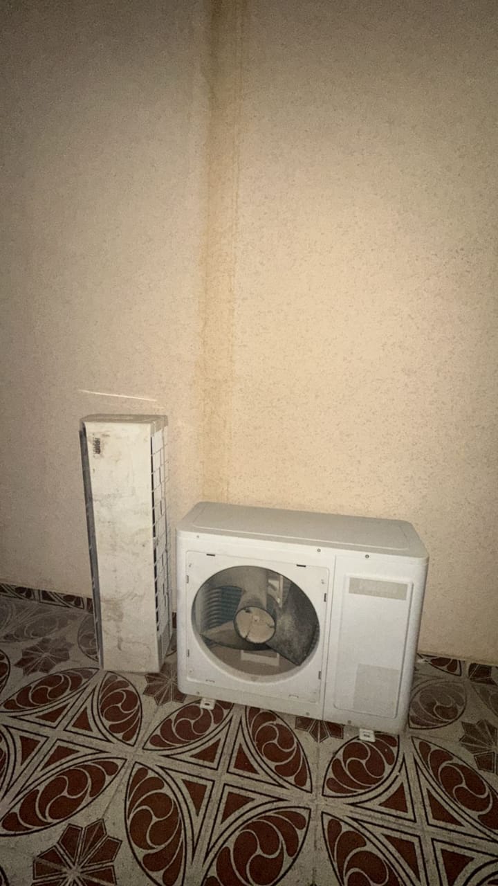 b4e4cbad f0d9 41be a967 5e8b4f8bbcd9